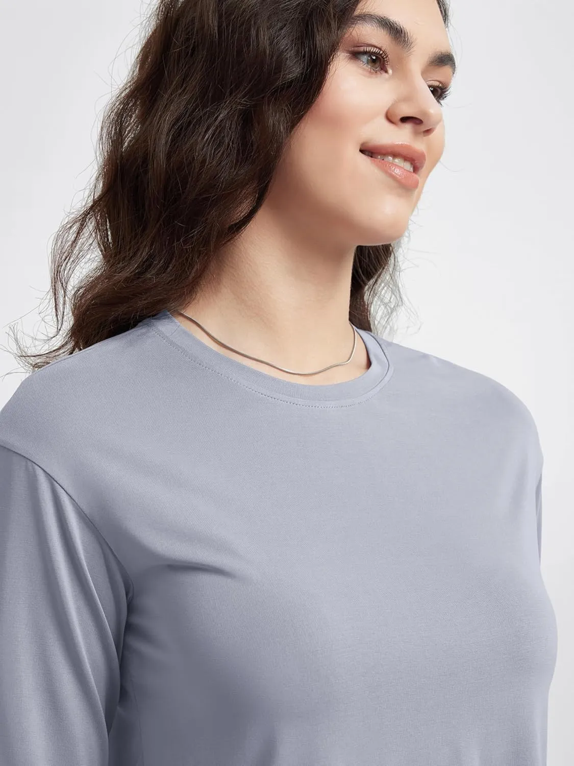 ODODOS Women's PeachSoft Relaxed Fit Cropped T-Shirt, Short Sleeve Crew Neck Casual Lounge Top