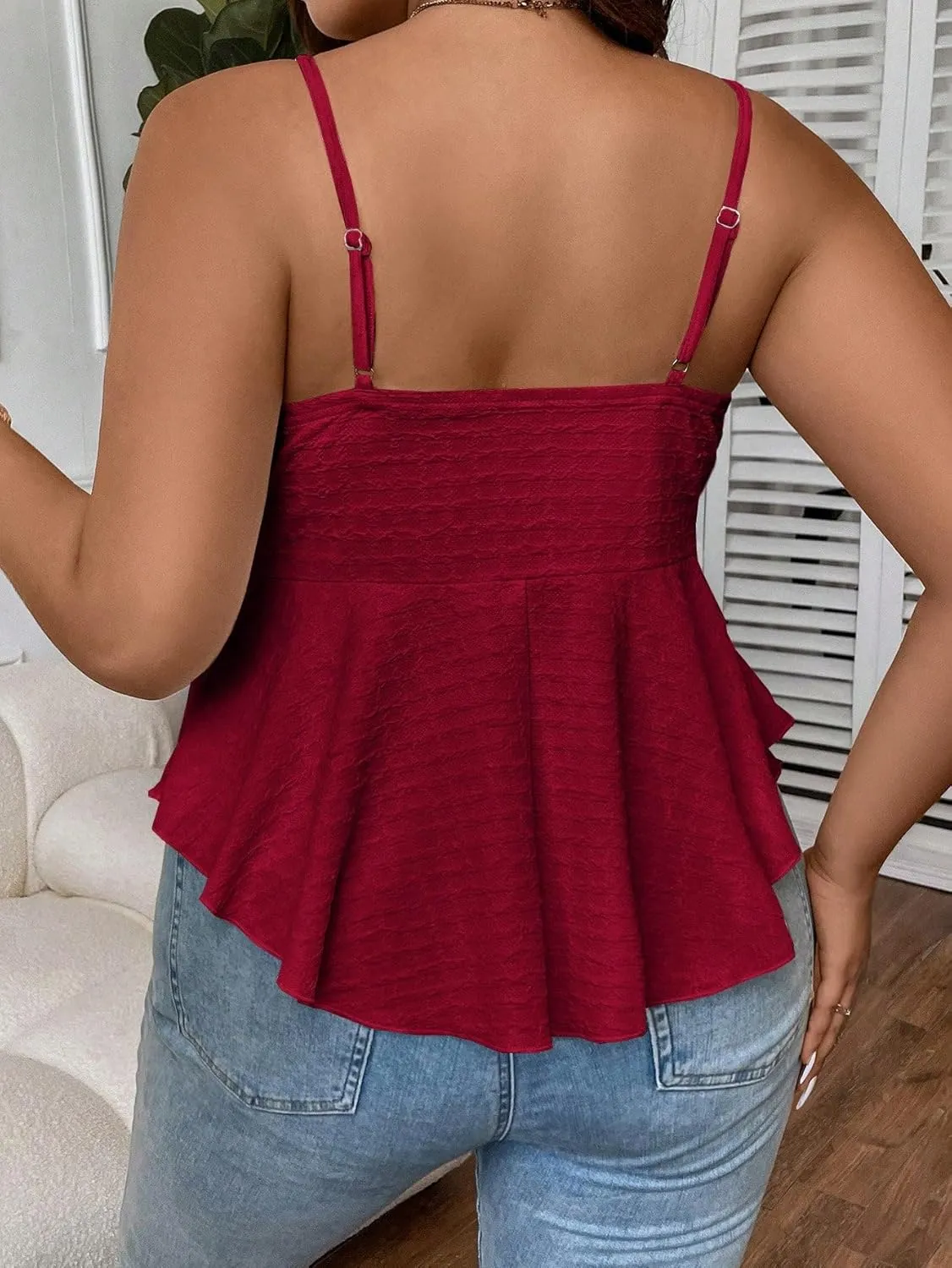 OYOANGLE Women's Plus Size Cami Casual Spaghetti Strap V Neck Asymmetrical Hem Tank Top