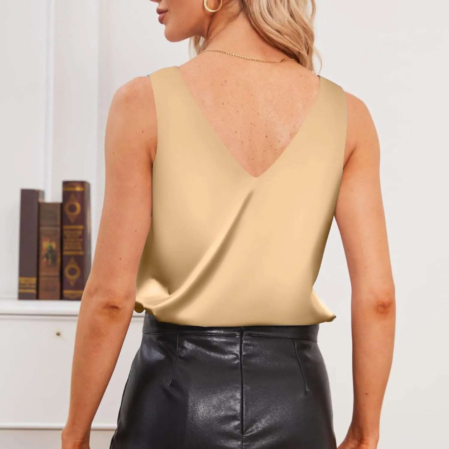 Summer Tank Tops for Women 2025 V Neck Casual Cami Sleeveless Camisole Blouses Summer Basic Tank Shirt