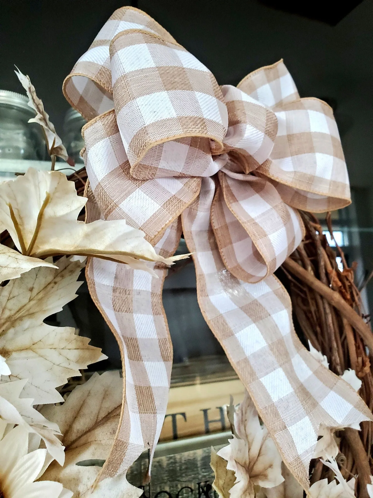 Triple Loop Puff Bow - Add a Touch of Elegance to Your Gifts and Home Decor with This Stylish Bow