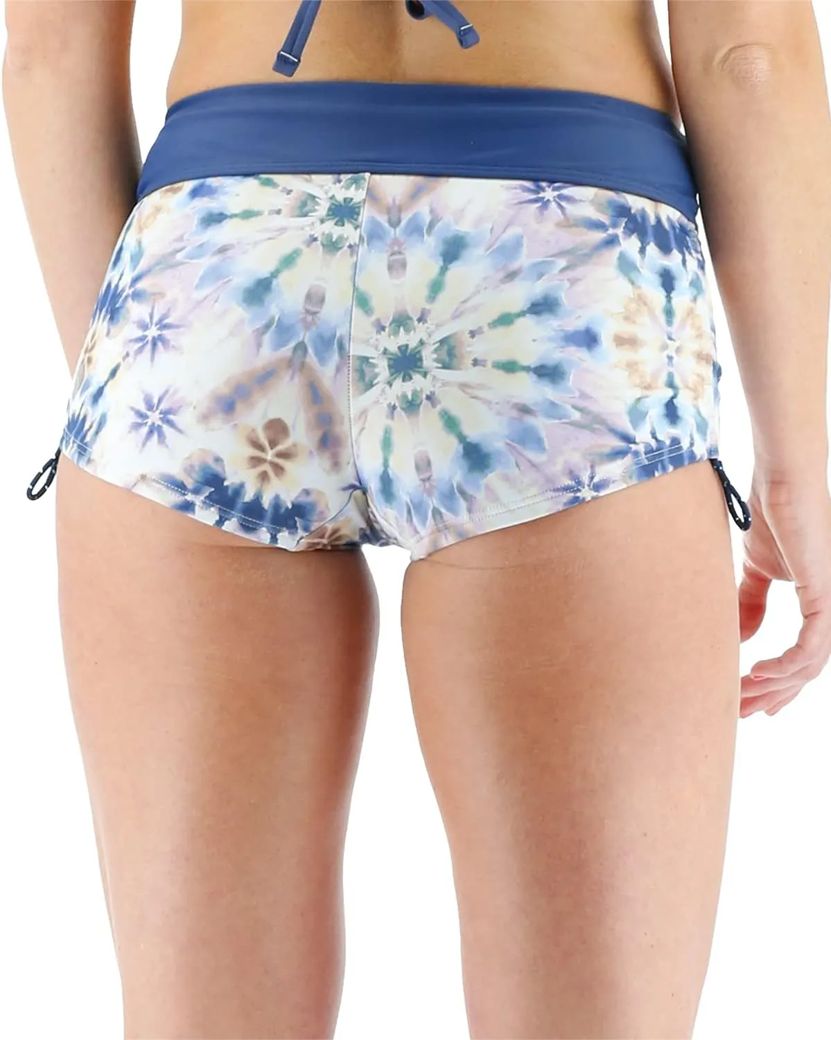 TYR Women's Standard Della Boyshort for Swimming