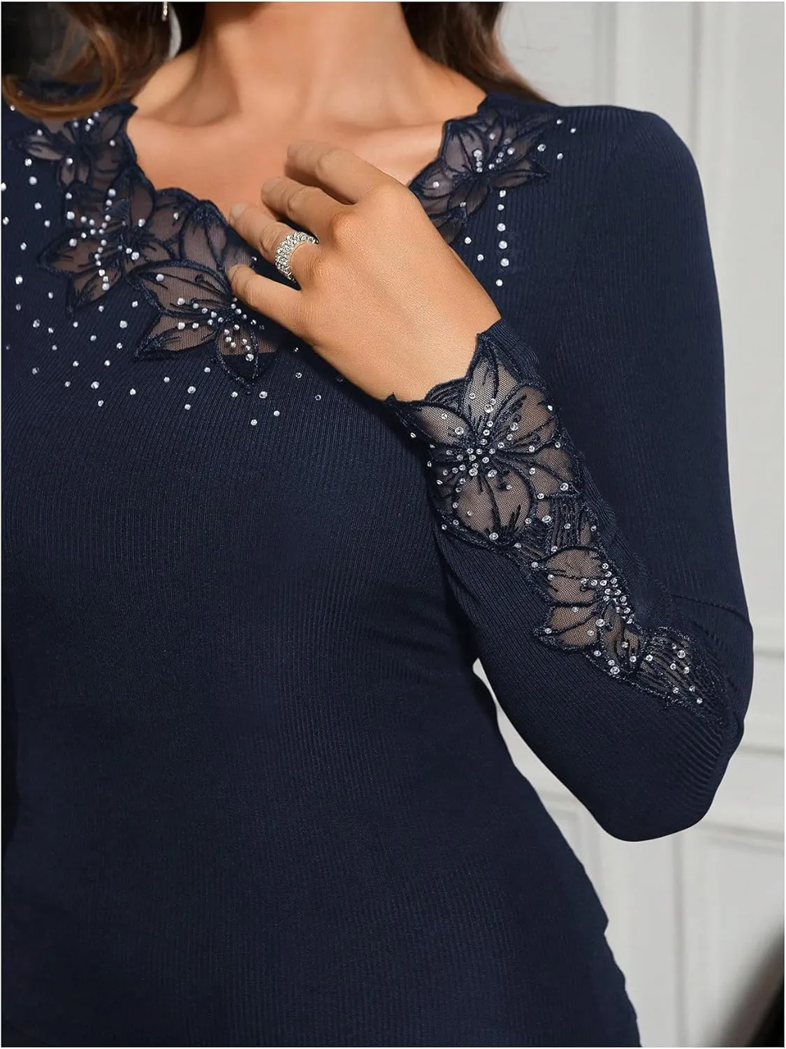 Verdusa Women's Rhinestone Sparkly Floral Lace T Shirt Long Sleeve Fitted Knit Top
