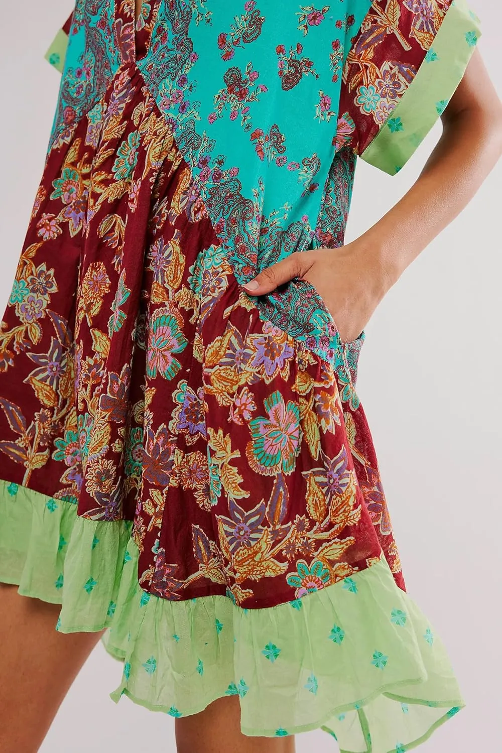 Women Boho Summer Dresses Y2K Babydoll Flowy Dress Ruffle Mini Dress Deep V-Neck Casual Floral Sundress