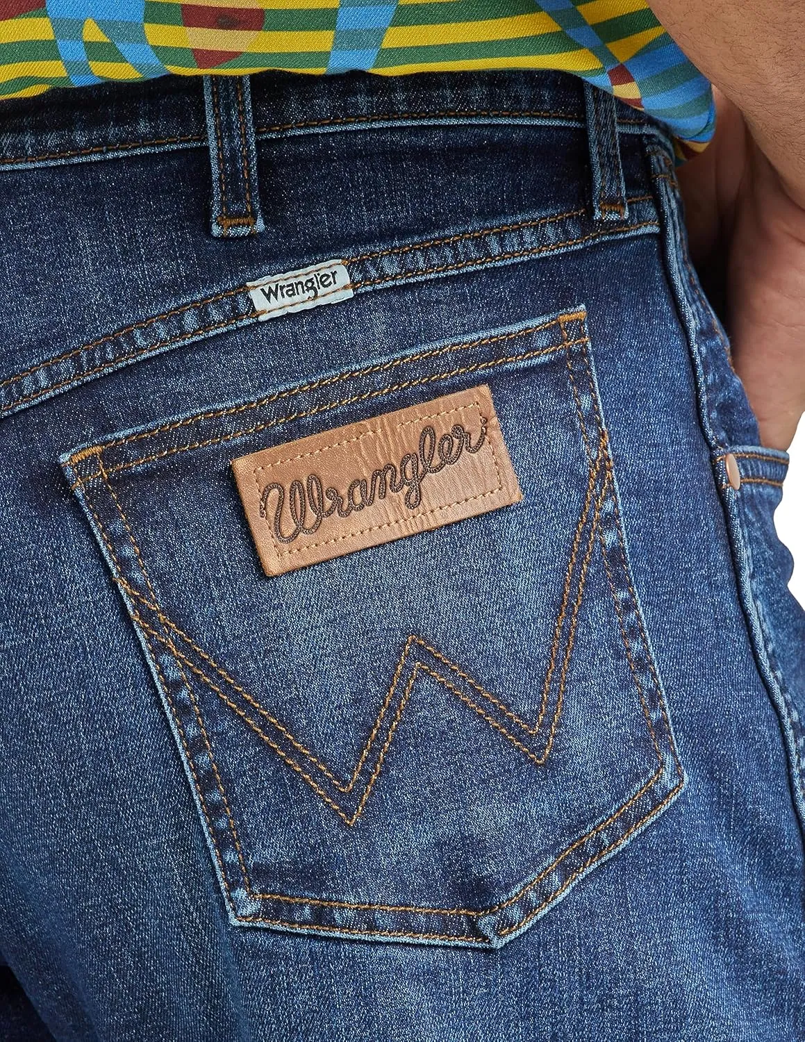 Wrangler Men's Relaxed Fit Taper Jeans